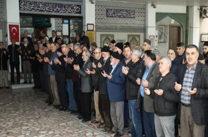 Esenler’de Mehmetçik İçin Kurban Kesildi