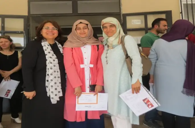 Fatıma Zehra Kız Anadolu İmam Hatip Lisesi’nde Karne Heyecanı