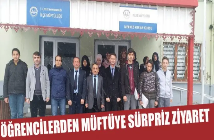 Öğrencilerden Müftüye Sürpriz Ziyaret