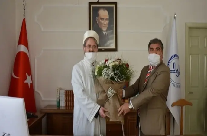 Türkiye'nin En genç İl Müftüsü Mustafa Soykök, görevine başladı