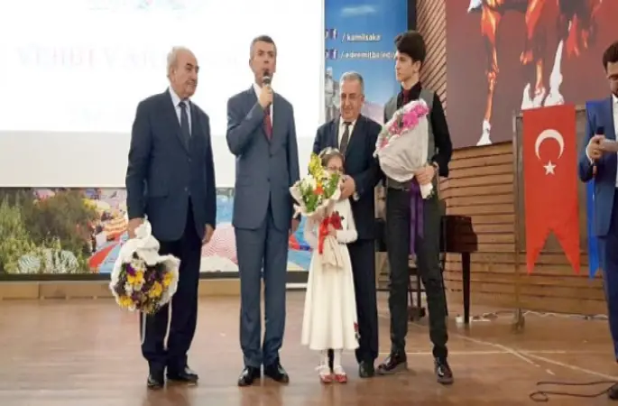 Edremit'te Müftülük Zaferi Dolu Dolu Kutladı