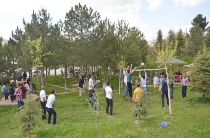 Önce Cami Sonra Piknik