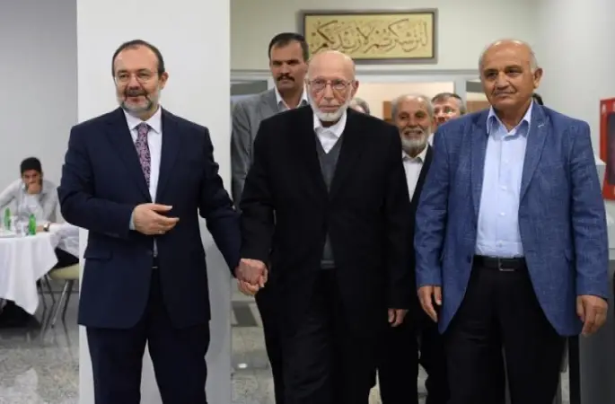 Diyanet Emeklileri iftarda bir araya geldi