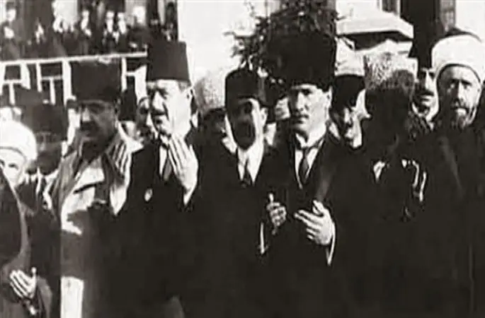 Hutbede İsmi Atatürk Yasaklamış