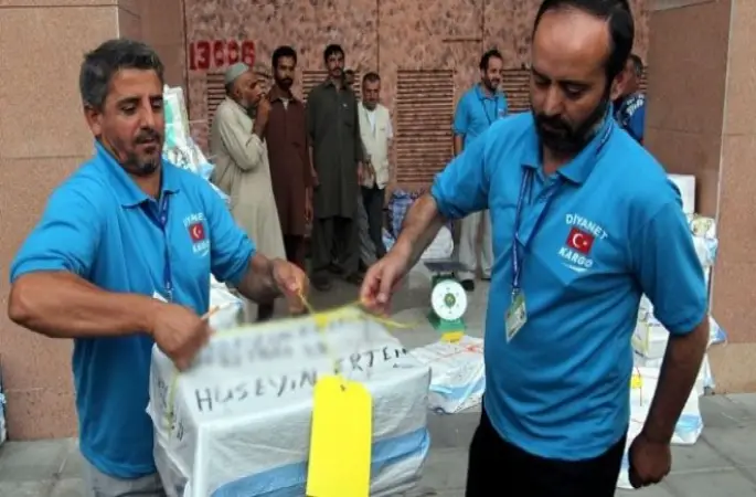 Hurma ve hediyelik eşya için kargo imkanı