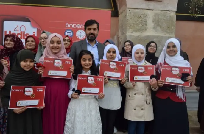 40 Hadis Yarışması’nda ödüller verildi