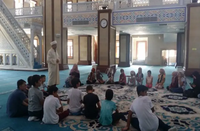 Çukurovalı Öğrencilerin Cami Ziyareti