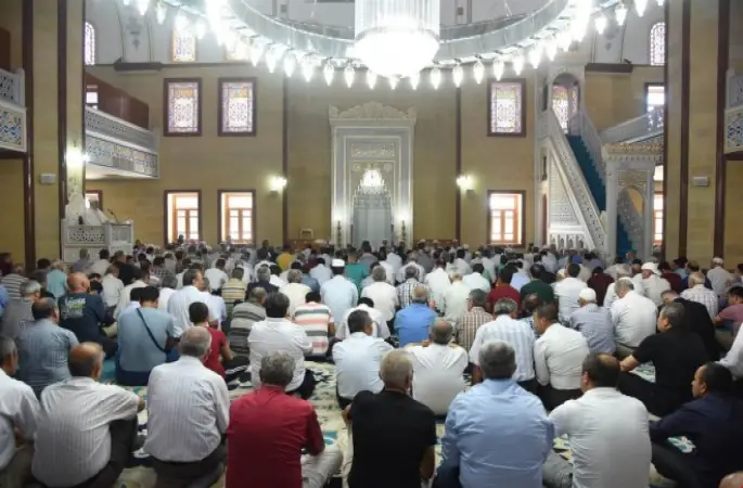 Ramazanoğlu Caminde 15 Temmuz Şehitleri İçin Mevlit Okutuldu