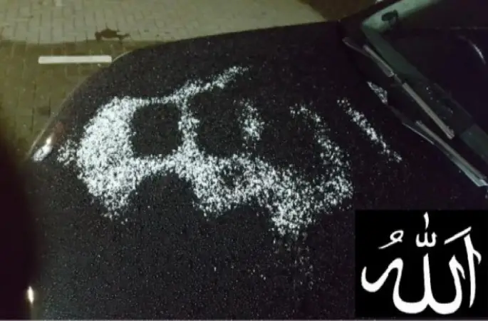 İngiltere şokta! Kar yağdı imamın arabasında 'Allah' yazısı çıktı,