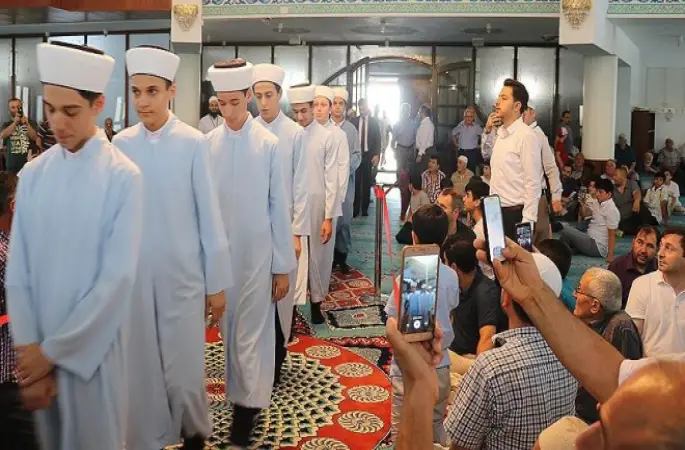 Erbaş: Camilerimiz çocuklarımızla dolup taşıyor