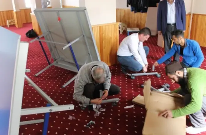 Kur'an Kurslarına Tenis Masası