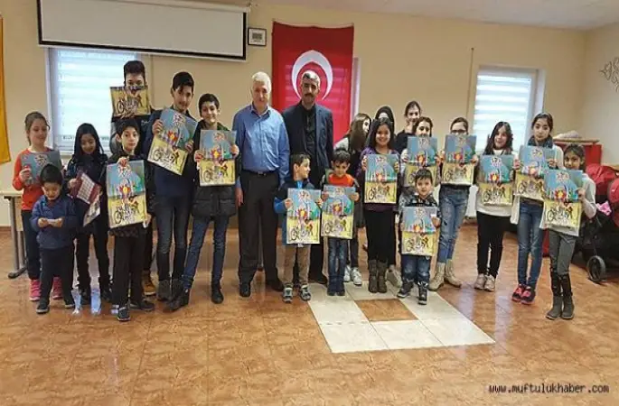 Lohr Ulu Camii'nde Veli Ve Öğrençiler Kahvaltida Buluştu
