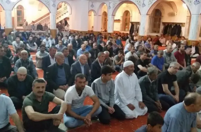 Kulu’da Kadir Gecesinde camiler dolup taştı