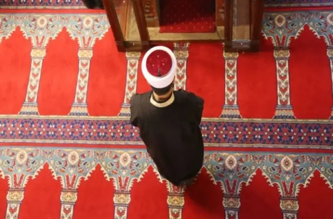 Hayatları sosyal imamla değişti