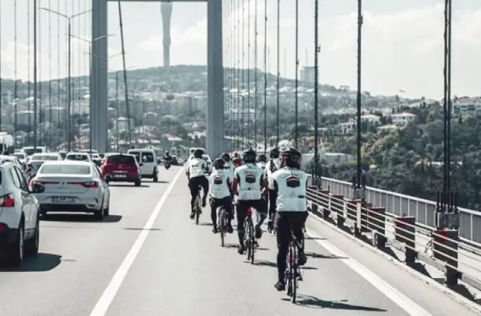 Kabe yollarında pedal çevirdiler