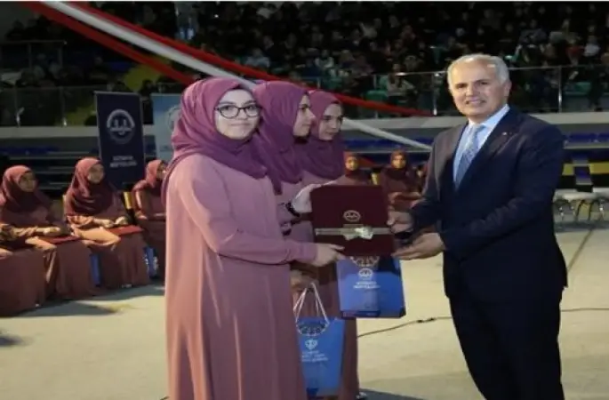 Hafızların 3 ’te biri hanım