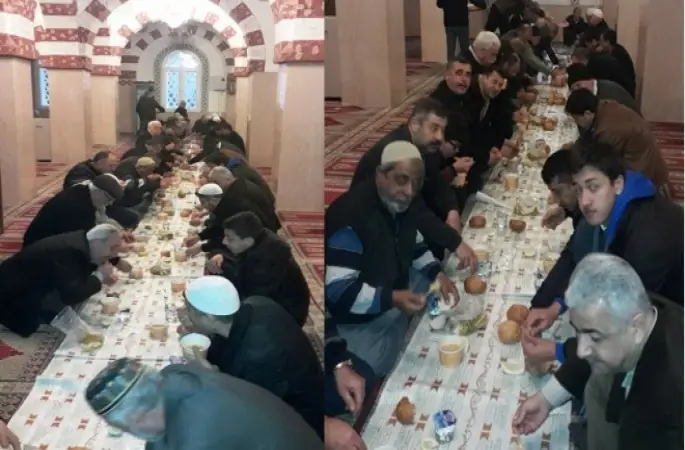 Sabah Namazı Sonrası Camide Kahvaltı