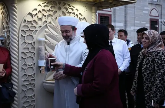 Görmez, Çorba ve Şerbet dağıttı