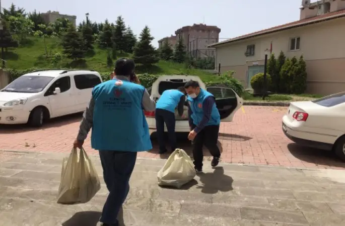 Küçükçekmece Müftülüğü, 1000 gıda kolisi dağıttı