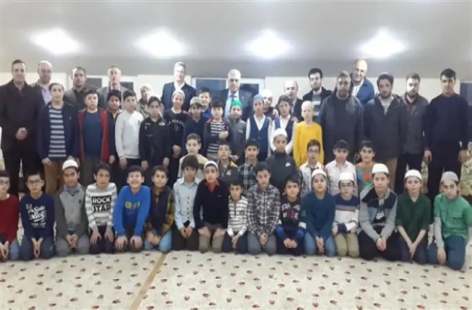 Kur’an Kursu öğrencilerinden Hatim Duası