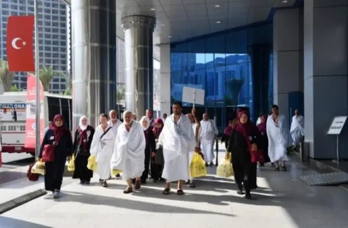 Diyanet,Sigara içen personele hac organizasyonunda görev verilmeyecek