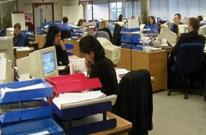 Kamu Personelin Evet veya hayır paylaşımları yapabilir mi?