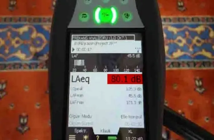 Cami hoparlörleri 80 desibele ayarlanıyor