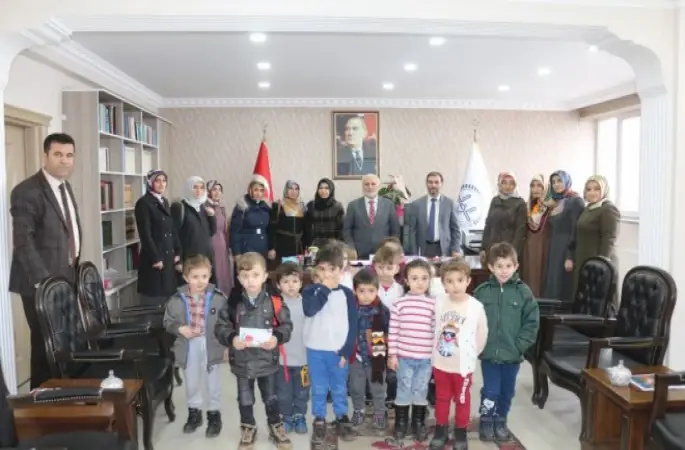 Ağrı'da  4-6 Yaş Kur’an Kursu Öğrencilerinden Anlamlı Yardım