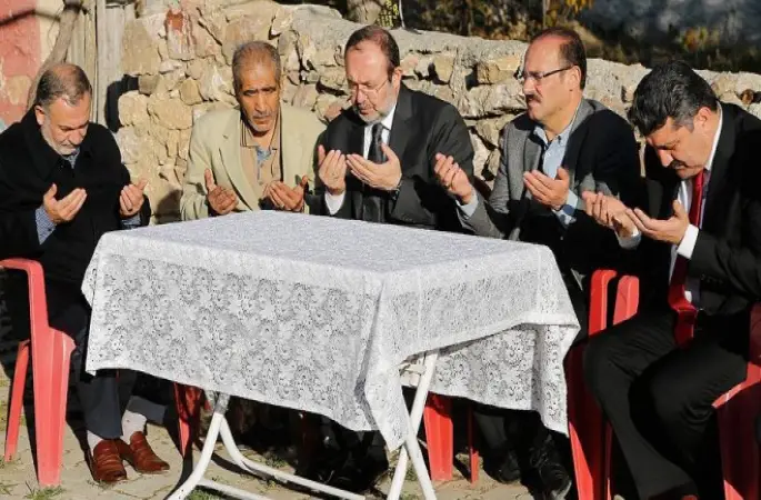 Görmez'den 15 Temmuz şehidinin baba ocağına ziyaret