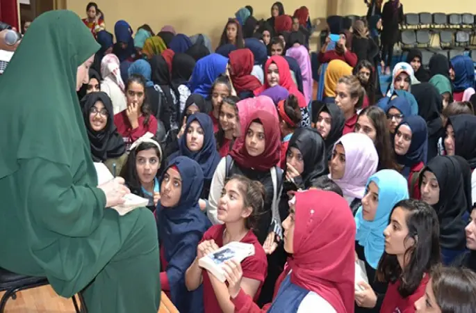 İslam'ı Yeniden Anlamak adlı konferans gerçekleştirildi