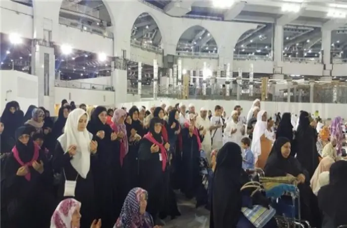 Umre'de ​toplu dua