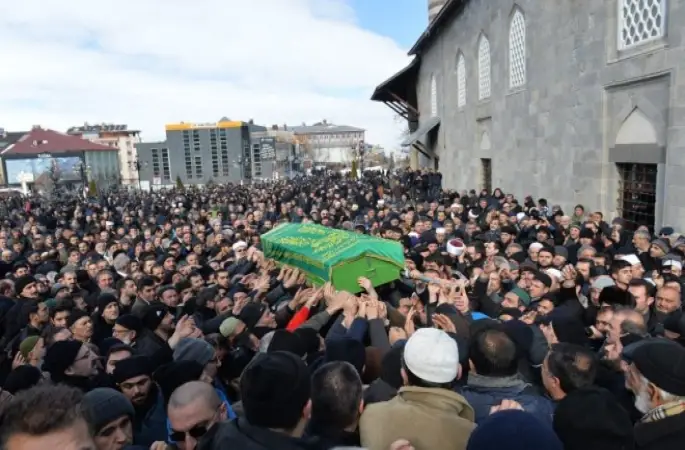 Mehmet Gürgür hoca ebediyete uğurlandı