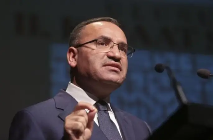 Bozdağ,Ayet okudu, hadis okudu diye birisini Diyanet açığa aldı’ diyenler yalanın âlâsını söylüyorlar…