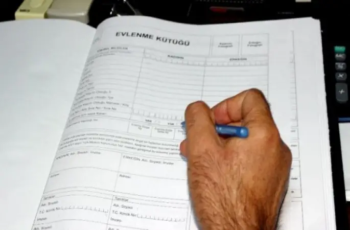 Evlenme Kütük Defteri' Müftü'de