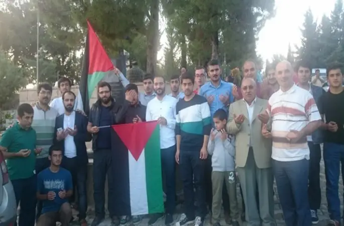 Mavi Marmara Şehidi Çetin Topçuoğlu, Adana'da mezarı başında anıldı