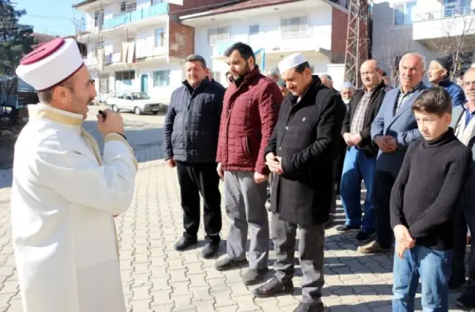 Tokat'ta köylüler kar duasına çıktı