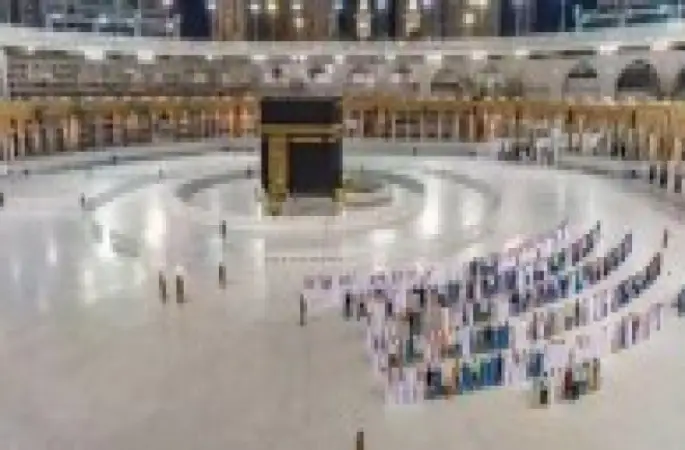 Kabe'de ilk teravih namazı böyle kılındı