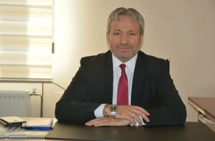 Diyanet hac döneminde sigara içen personele görev vermeyecek