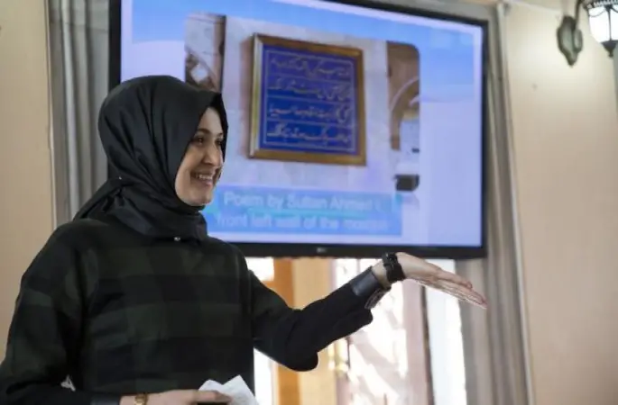 Turistlere İslam'ı anlatıyor