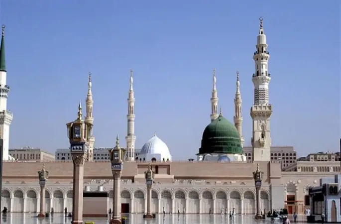 Mescid-i Nebevi’nin Girişleride Yasaklandı...