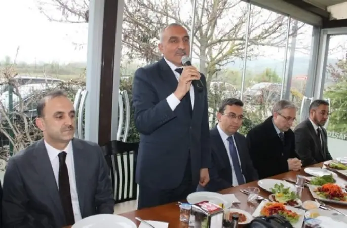 Tayini çıkan Murakıp Torun'a veda yemeği düzenlendi