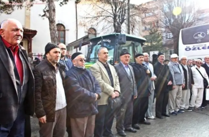Araç'ta 45 Kişi, Umreye Uğurlandı