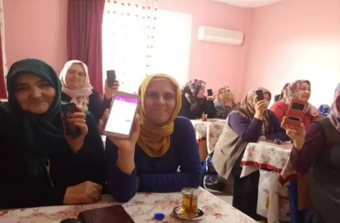 Kur’an Kursu Öğrencilerinden Yemen'e Toplu SMS'li Yardım