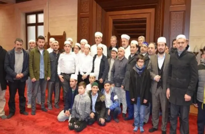 Gençlerimizi cami, mabet ile buluşturmak önemli