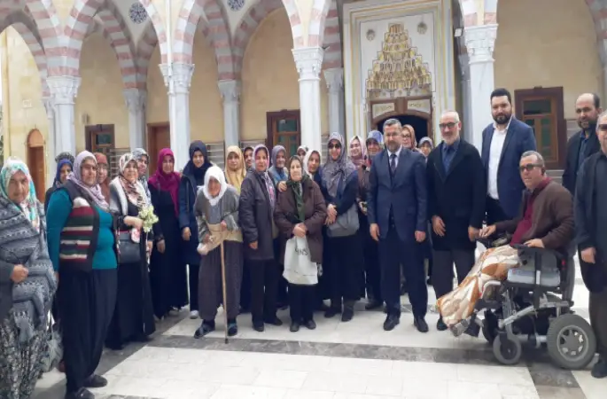 Kulluk için yok engel, yeter ki sen de camiye gel