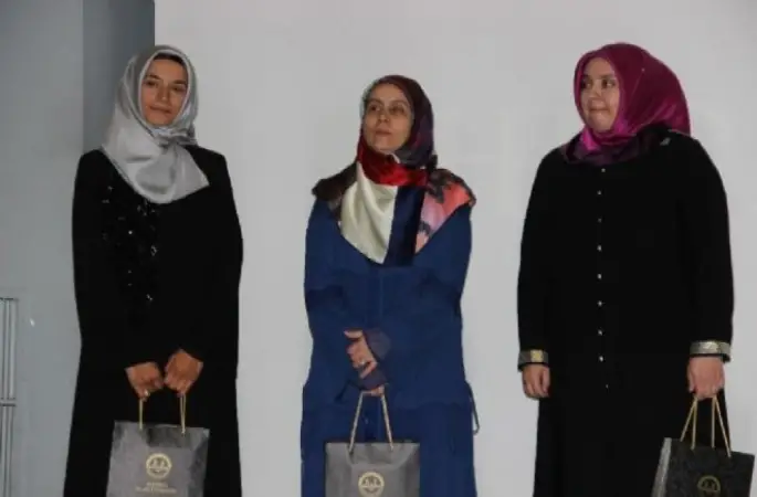 En güzel Kur'an okuyan kadın din görevlisi belli oldu,Fatma Gök 1.oldu