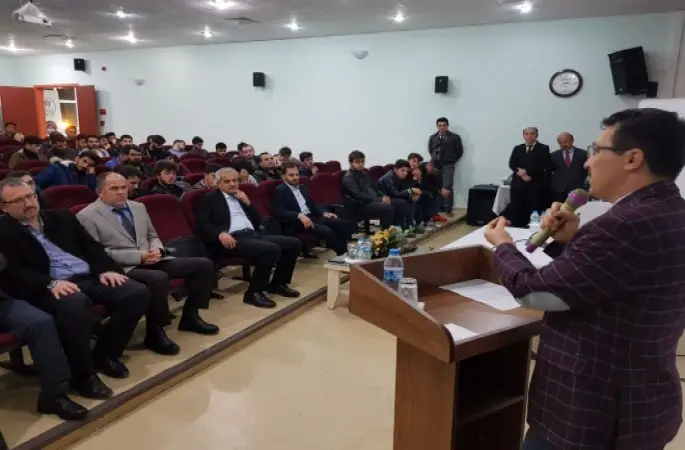 Sinop Müftüsü Çelik Öğrencilerle Buluştu