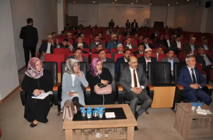 Muş'ta din görevlilerine seminer