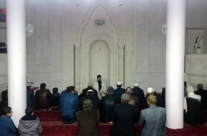 Midyatlı öğrenciler sabah namazında bir araya geldi