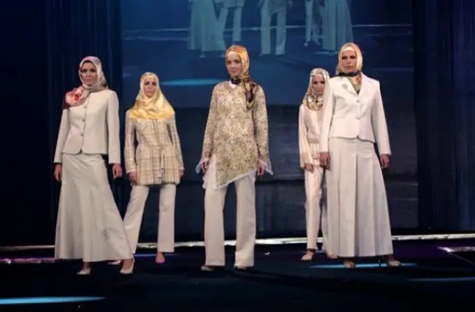 Dinimize göre kadınların pantolon giymesi uygun mudur?